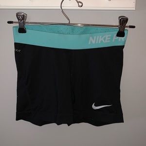 2 pairs of Women’s Nike pro spandex SIZE SMALL